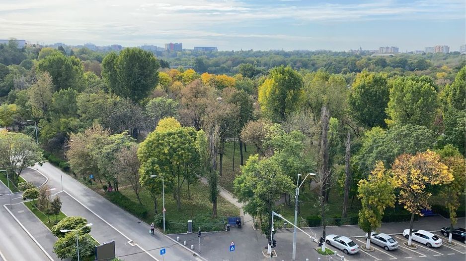 De inchiat Apartamant 2 camere Tineretului bulevard - Poză 4