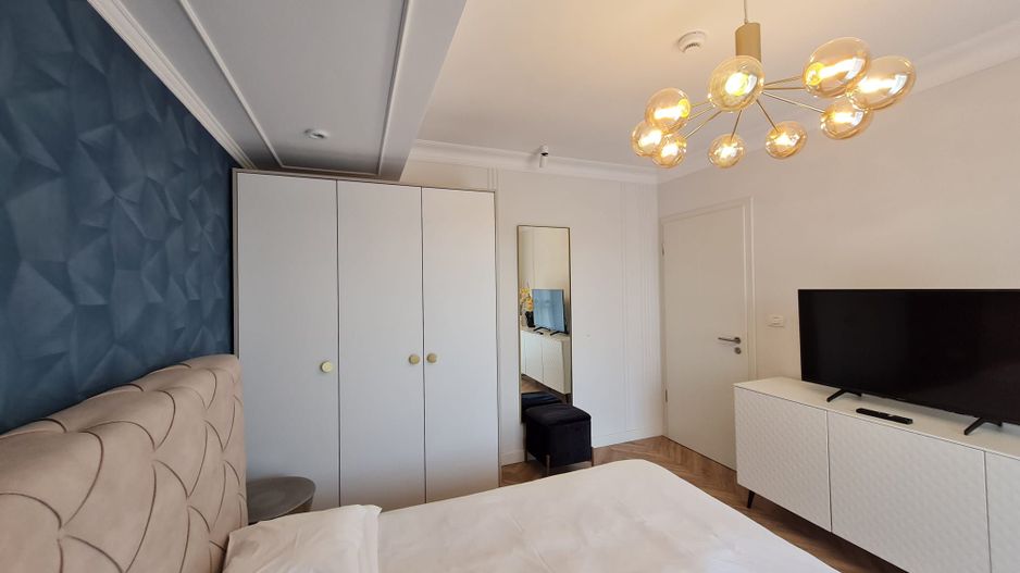 Elegantă și prestanță - Poză 4