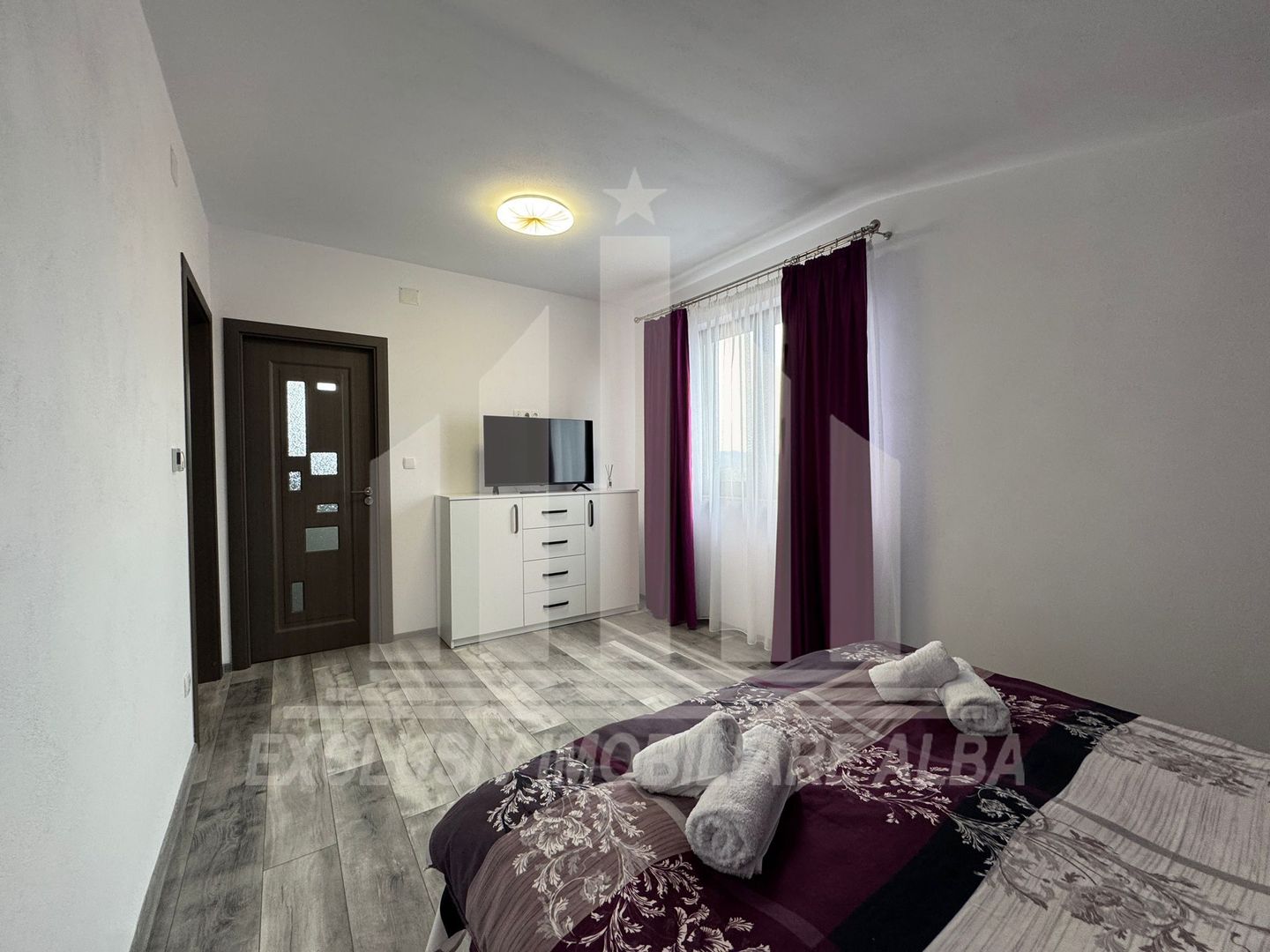 Apartament cu 3 camere decomandate, Bloc Nou - Poză 5