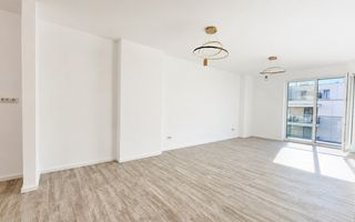 Investiție! Vânzare apartament 2 camere, terasă panoramică~zona Auchan - Poză 1