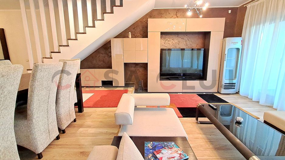 Duplex  La Cheie, 4 camere, 170 mp utili –Cartierul Europa!! - Poză 3