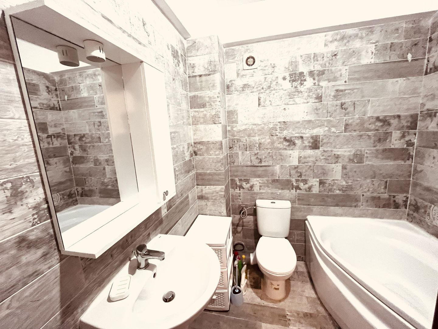 APARTAMENT NOU CU 2 CAMERE | MOBILAT & UTILAT | MILITARI RESIDENCE | - Poză 5