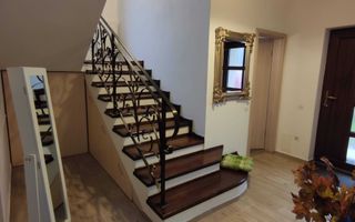 Duplex cu 4 camere, Vivo – 2 parcări și curte proprie. - Poză 4