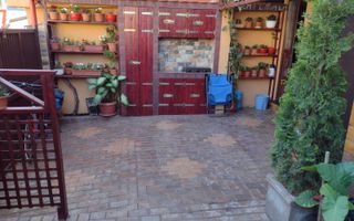 Vila de vanzare Cartierul 23 August - Poză 2