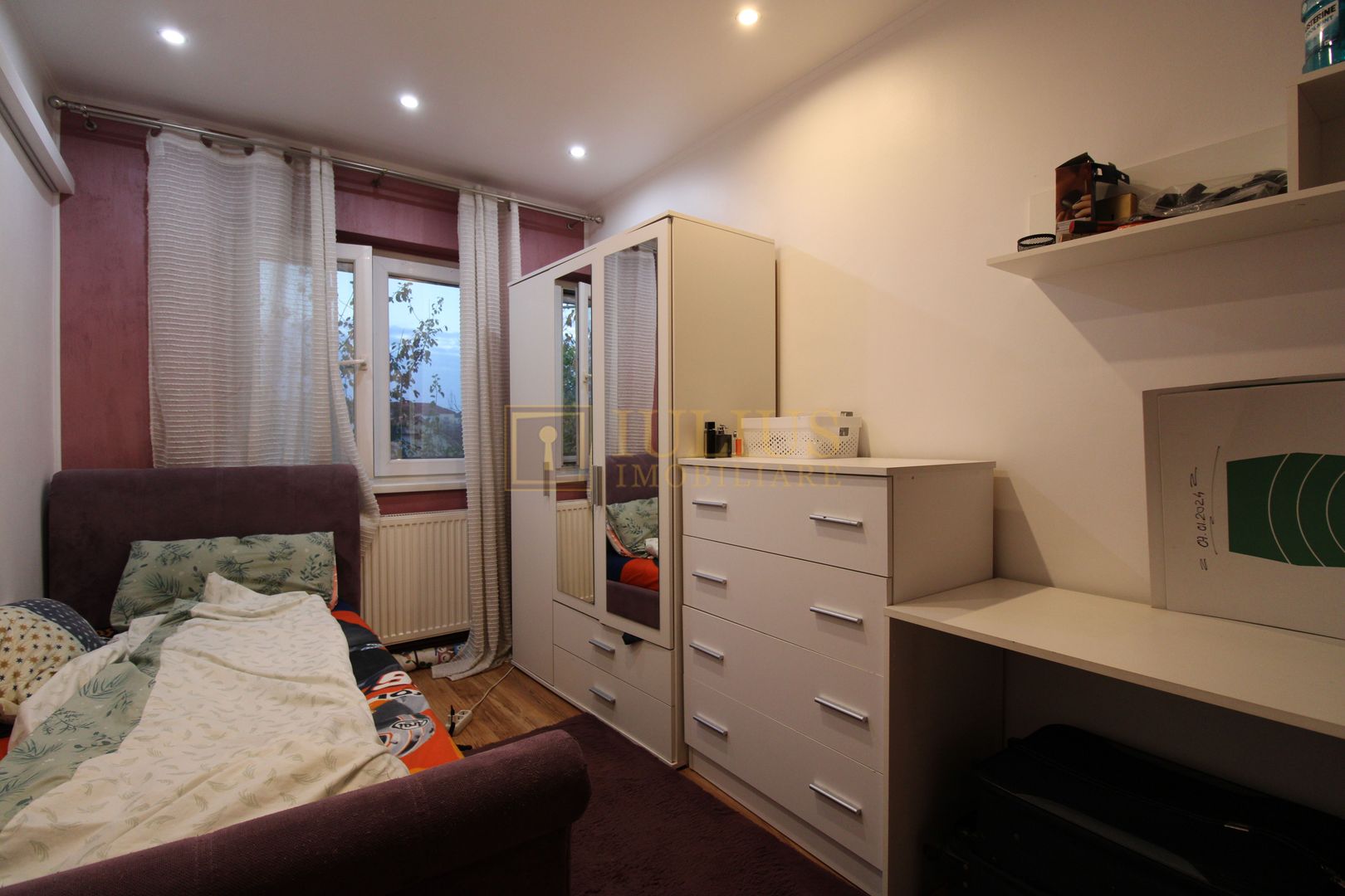 Zona Lipovei, 3 camere, centrala proprie. - Poză 5