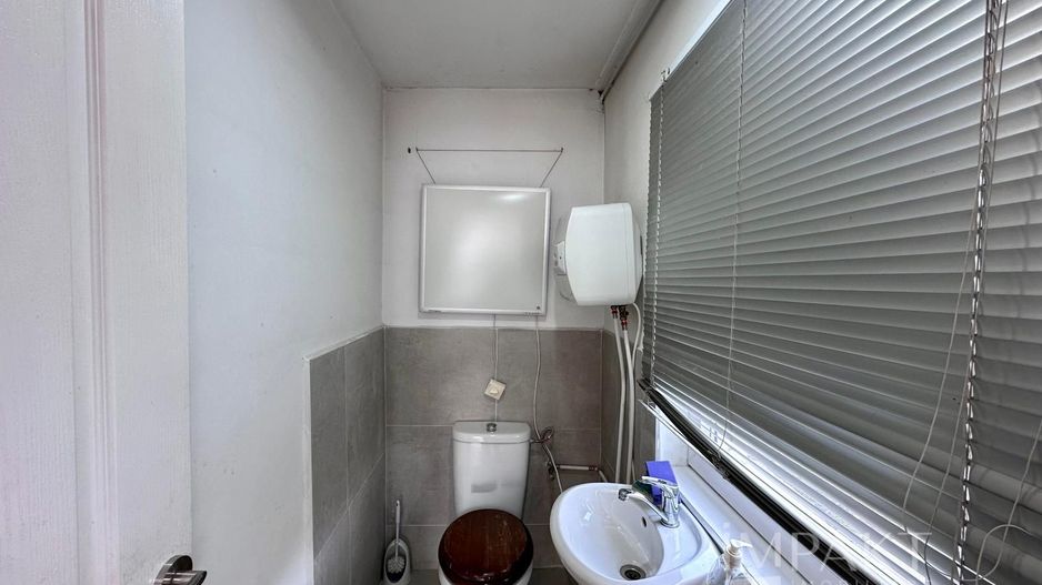 Floresti – Spatiu comercial 65 mp + 35 mp, groapa service, parcare - Poză 6