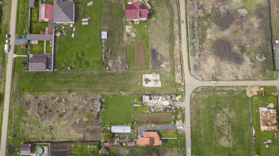 Teren intravilan cu fundație in Frumuseni - Poză 2