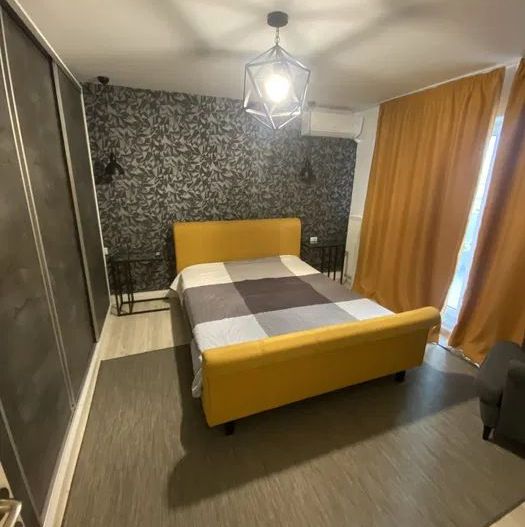 Inchiriere apartament 3 camere Piata Unirii - Poză 1