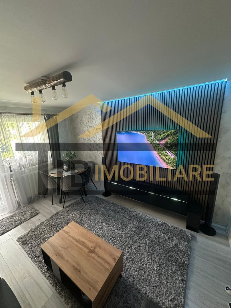 Apartament de 3 camere, 55mp, Zona Strazii Bulevardul 1848 - Poză 1