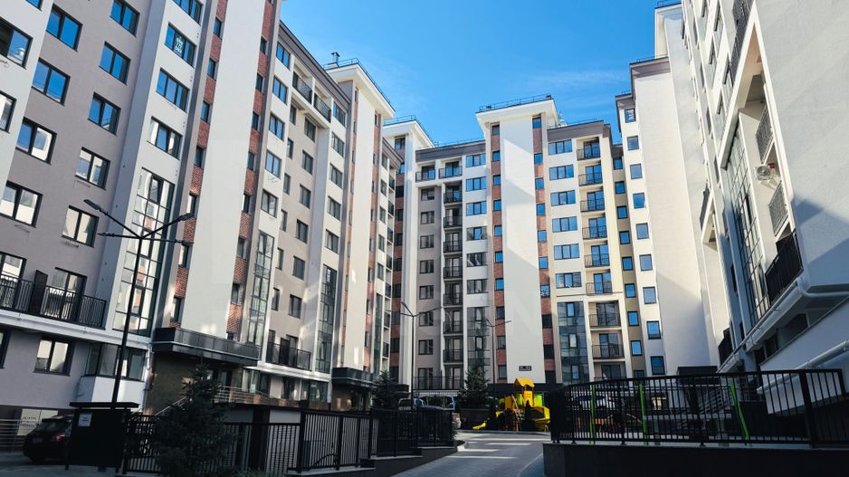 Vânzare, apartament, 3 camere, Str Nicolae Milescu Spătarul, Ciocana - Poză 1