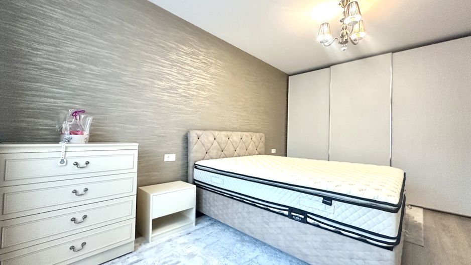 Apartament de închiriat  2 camere, decomandat zona Coresi Urban - Poză 2