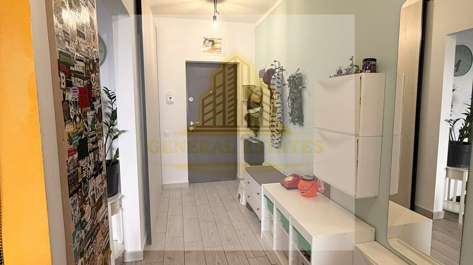 Apartament nou, luminos, cu curte proprie și parcare inclusă - Poză 4