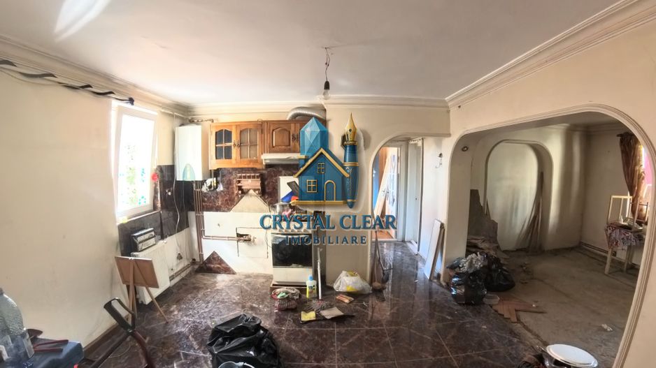 Apartament cu 4 camere - cartierul Dâmbu Pietros, str. Parângului - Poză 8