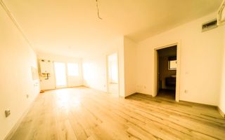 Apartament 2 camere semidecomandat, Copou Garden, 99.000 euro - Poză 1