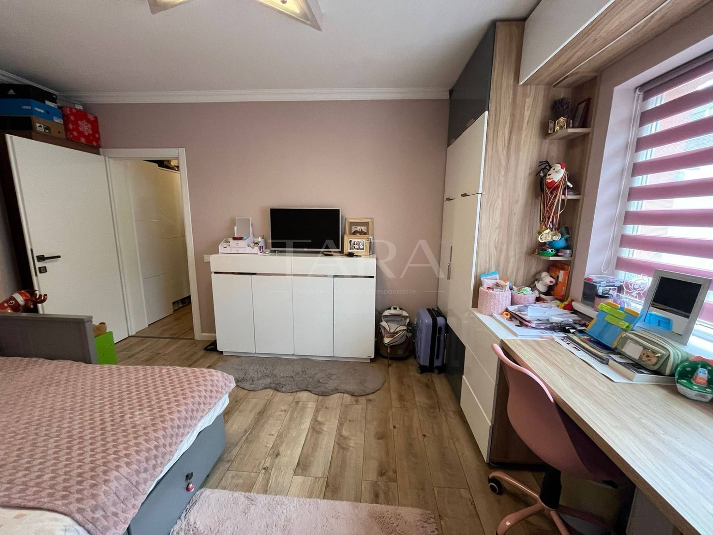 Apartament cu 2 camere decomandat, Florești, Eroilor. - Poză 3