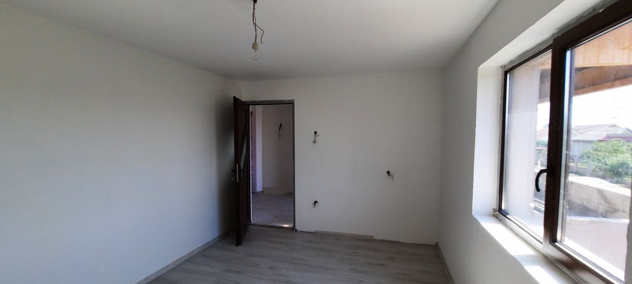 Cumpana Spațiu și curte generoasă! Casa familiei tale! - Poză 18