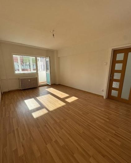 Apartament luminos,central, reabilitat termic, - Poză 7
