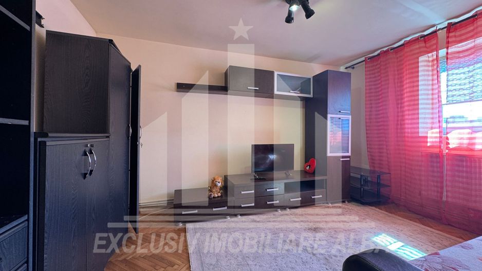 Apartament cu 3 camere decomandate de inchiriat, Cetate - Poză 1