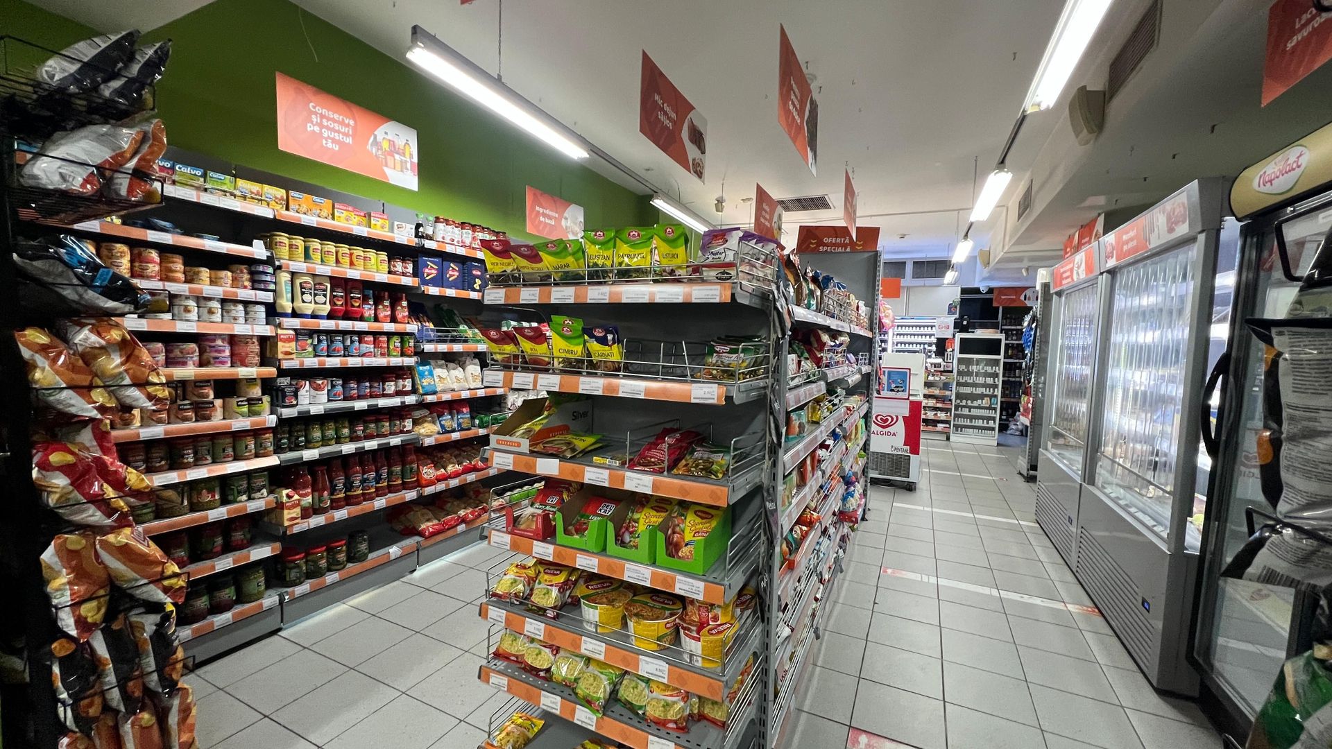 Oportunitate de Investiție | Spațiu Comercial cu Chiriaș Stabil (La Doi Pași) - Poză 2