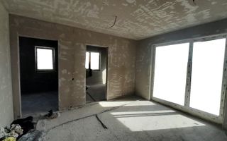 Vanzare apartament cu 2 camere - Poză 1