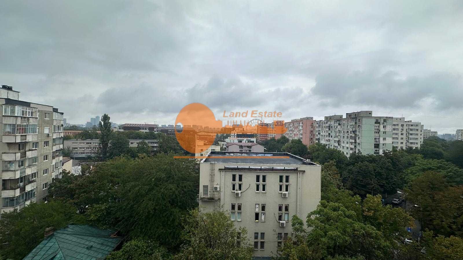 Apartament cu 4 camere in zona Teiul Doamnei - Poză 7