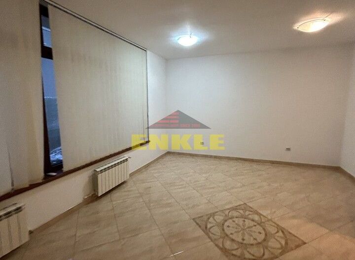 De inchiriat Spatiu Comercial, zona Pietonalul Unirii. Pret 1300€ - Poză 1