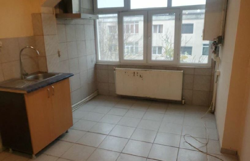 Apartament 2 camere Calarasi - Poză 3