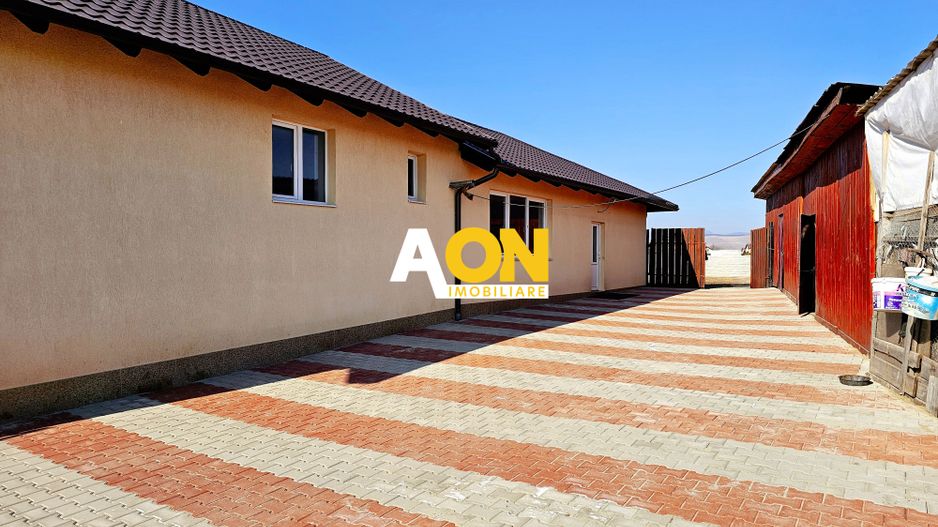 Casa cu 4 dormitoare, 821 mp teren - Poză 3