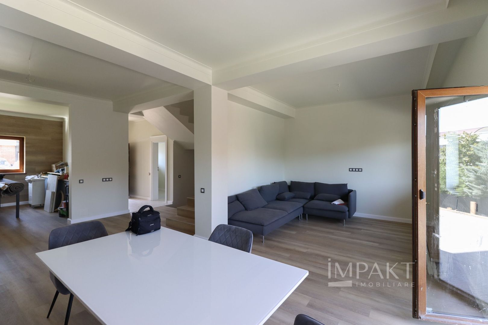 Duplex cu 8 camere in cartierul Buna-Ziua, teren 500 m2 ! - Poză 3