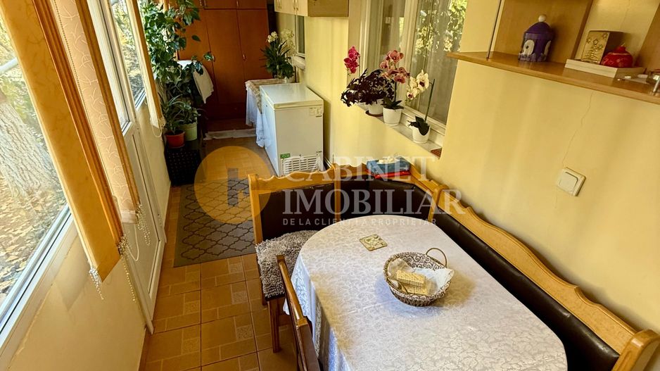 Apartament cu 2 camere -  Zona Alexandru cel Bun - Poză 7