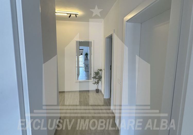 Apartament 3 camere, bloc nou, zona Centru, ultrafinisat - Poză 6