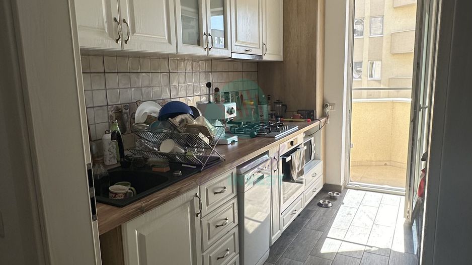 3 camere spatioase intr-un complex Apollo - Poză 8