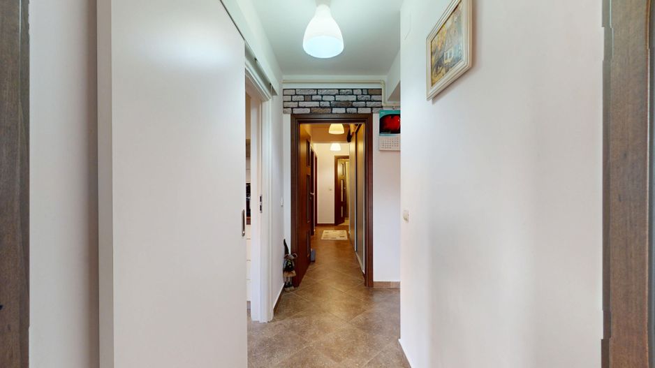 Apartament 4 camere + curte proprie Locatie excelenta – Brancoveanu - Poză 2