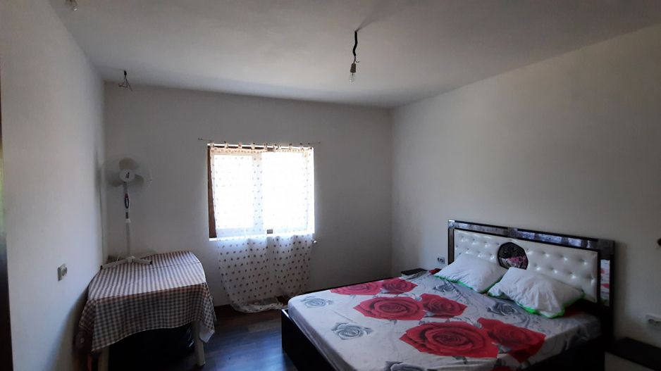 Cumpana Spațiu și curte generoasă! Casa familiei tale! - Poză 13