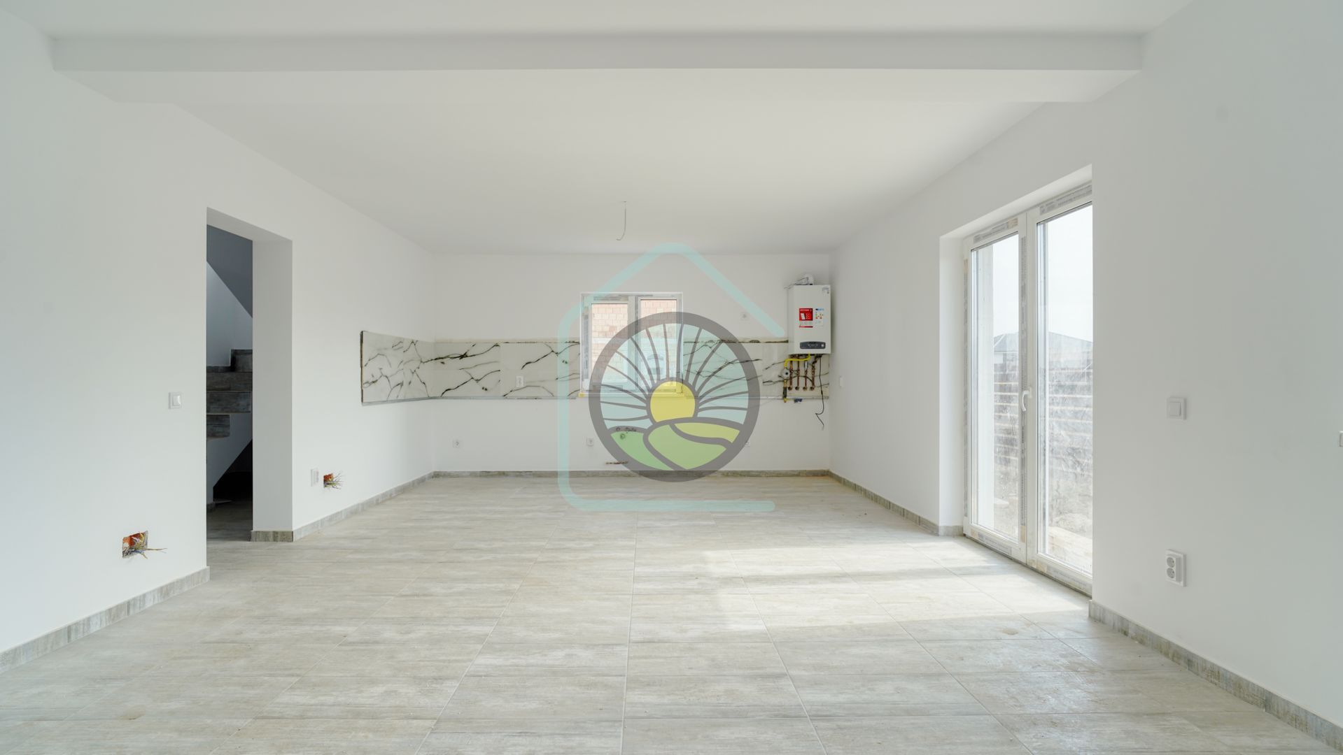 CASA  5 CAMERE IZVOR-TARLUNGENI - Poză 5