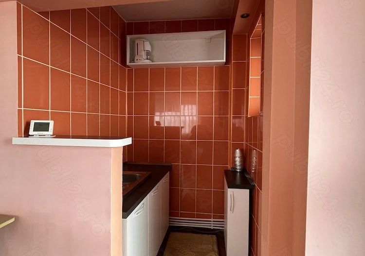 De inchiriat apartament cu o cameră pe faleza 1300 lei - Poză 6