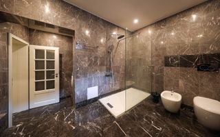 Casă deosebită de vânzare în centrul Brașovului - Poză 24