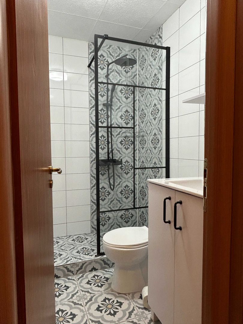 Apartament 2 camere renovat la intrarea în Cișmigiu / bloc reabilitat - Poză 4