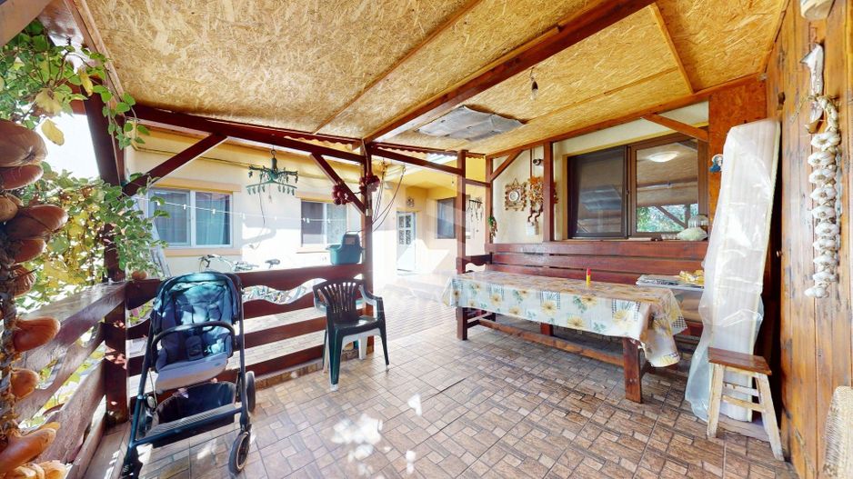 ANDRONACHE - Escalei | Casa individuala 9 camere | an 2014 | teren 260 - Poză 7
