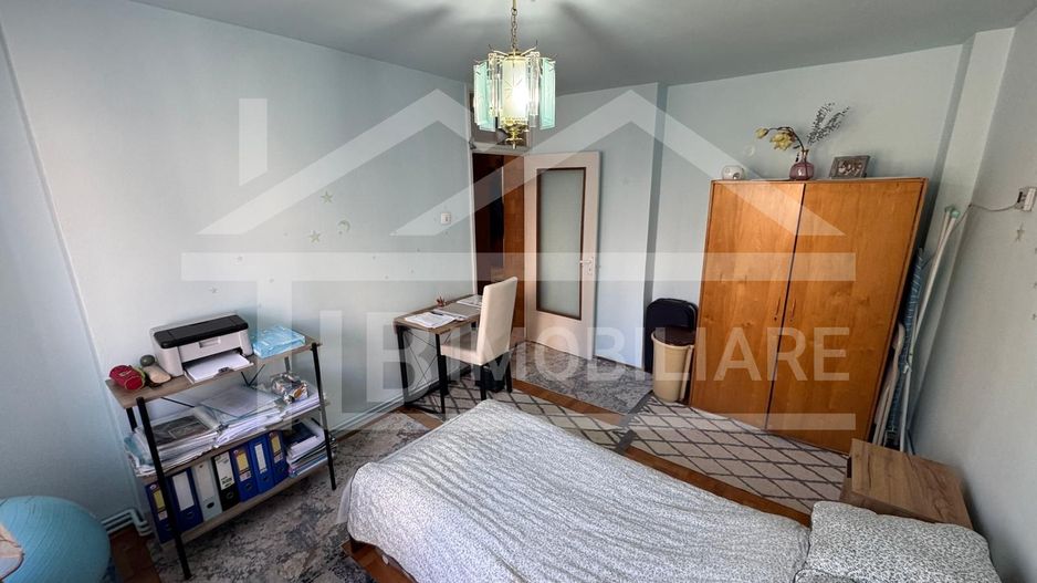 Apartament cu 3 camere, 73.1mp, decomandat, zona Centrala - Poză 3