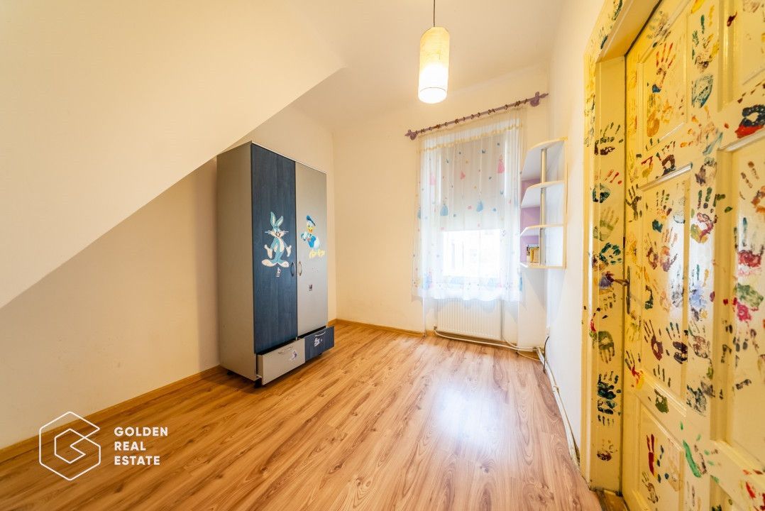 Rar pe piata! 2 apartamente singure in curte, fatada renovata, zona Teatru - Poză 11