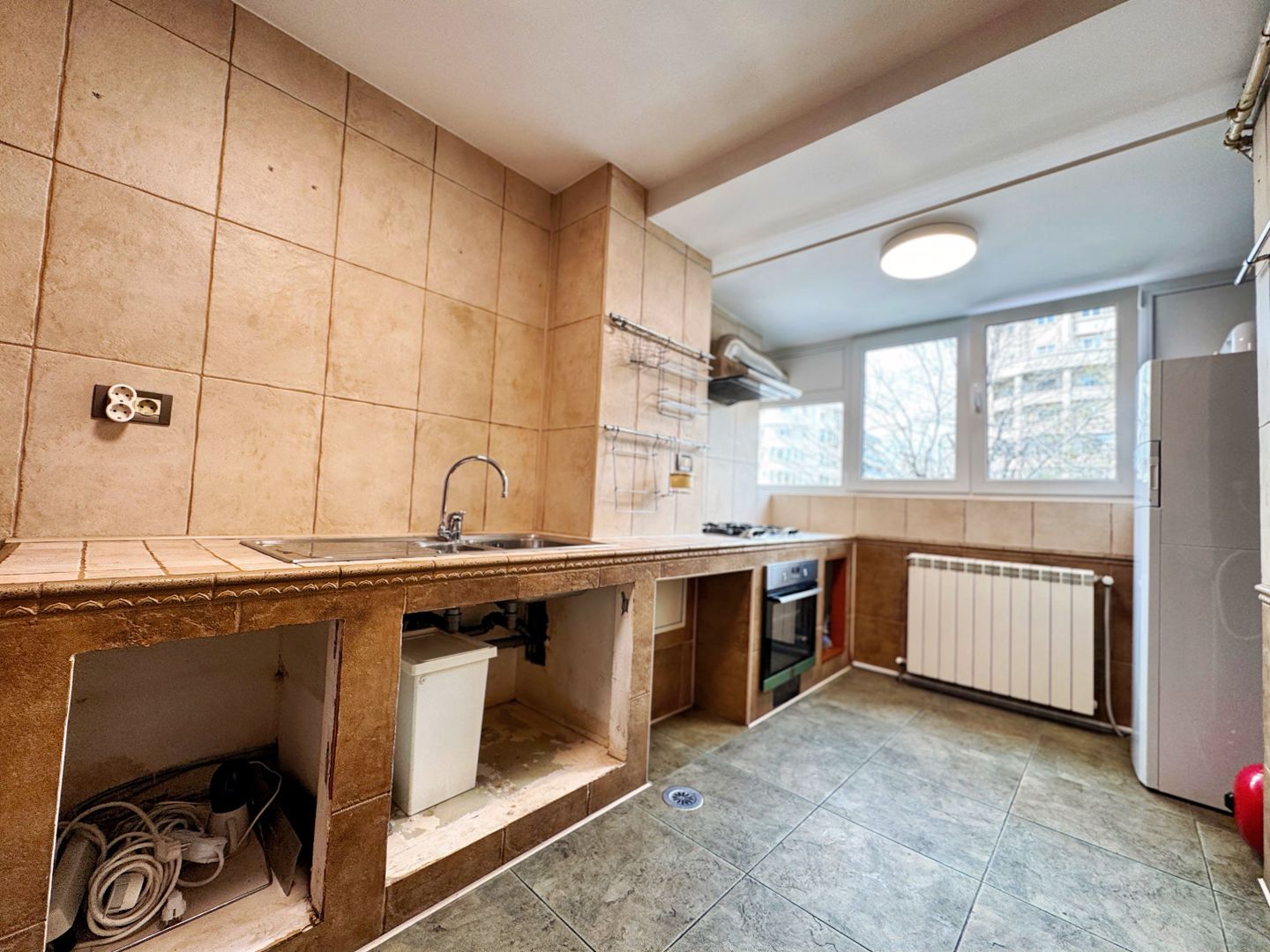 Decebal | 3 camere 97 mp utili | Centrală proprie | Etaj 2/8 - Poză 14