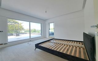 Casa cu piscina interioara si proveliste catre CETATE - Poză 21