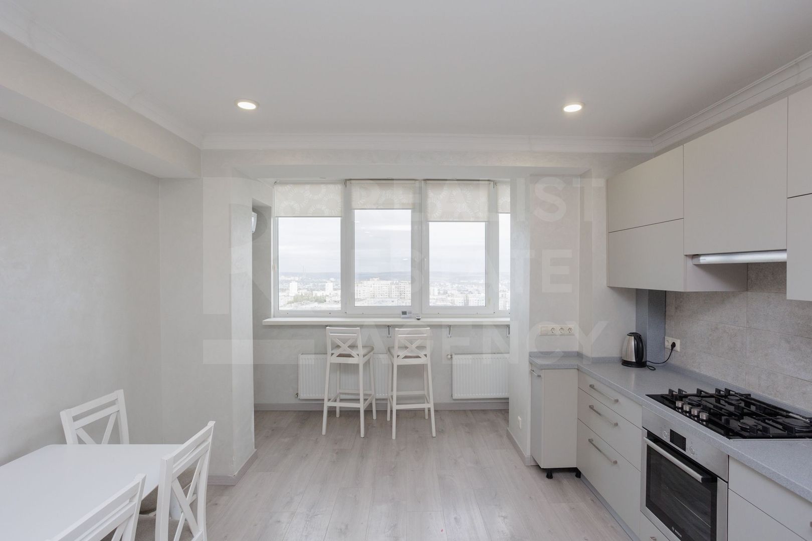 Spre vînzare apartament spațios, 2 dormitoare și living, sec. Botanica - Poză 10