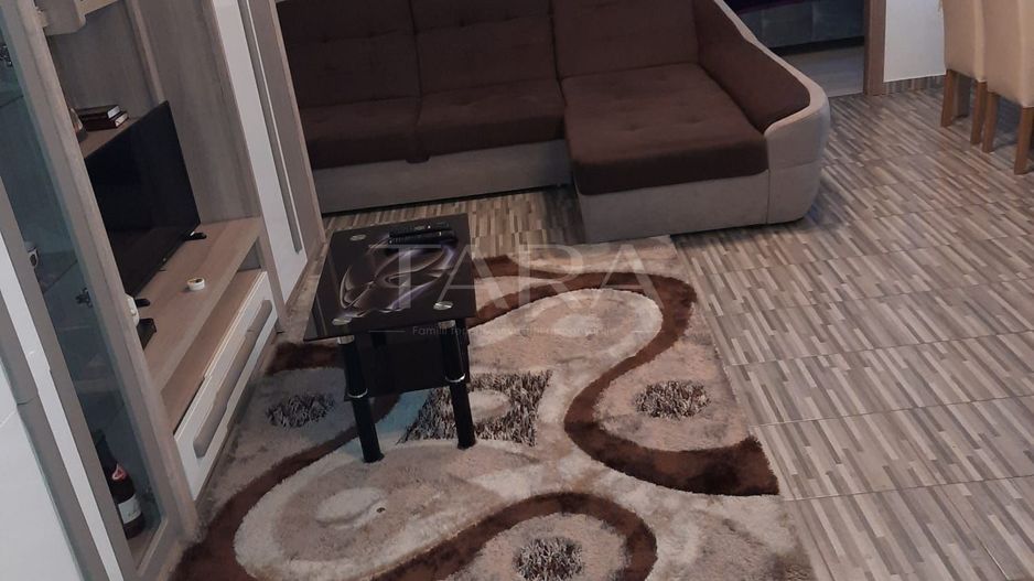 Apartament cu 2 camere de vânzare - Poză 2