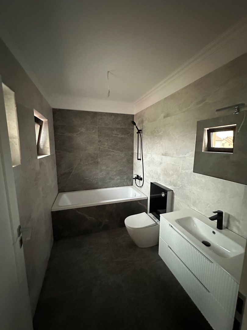 CASA TIP DUPLEX DESPARTIT PRIN GARAJ - Poză 31