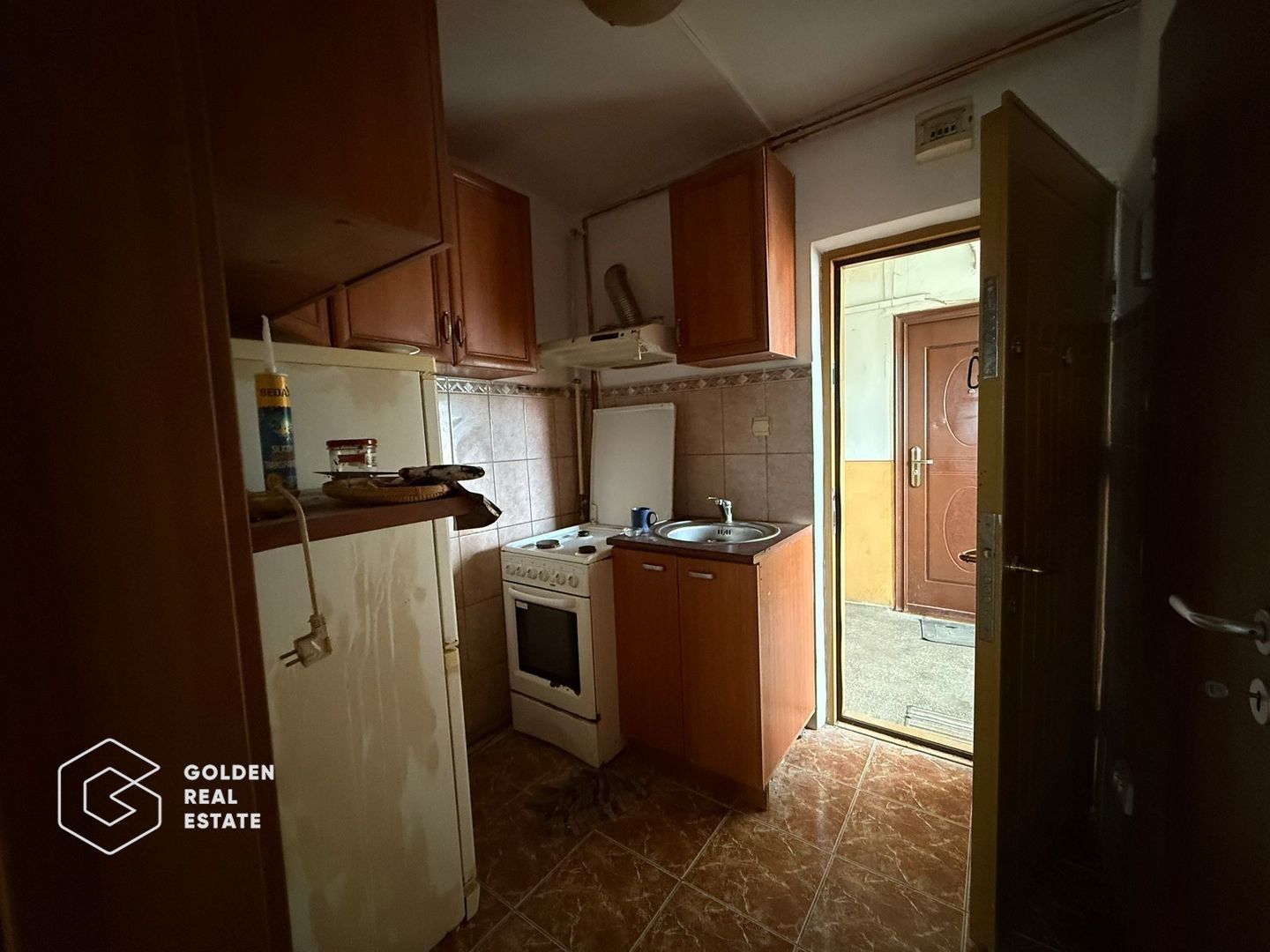 Garsoniera  zona Iosefin, langa Turnul de Apa si malul raului Bega - Poză 3