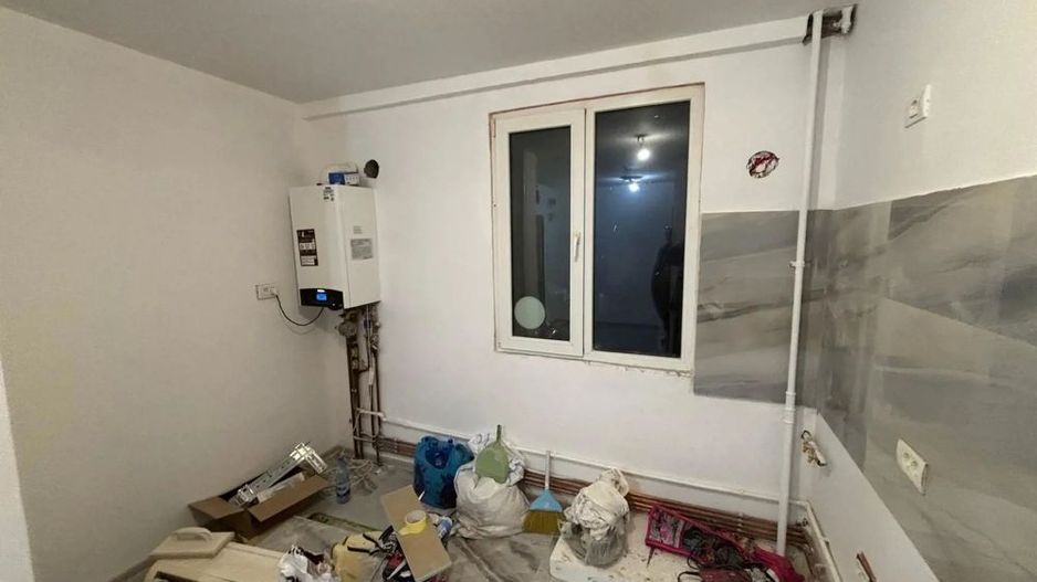 De inchiriat apartament cu 3 camere NEMOBILAT, Brancoveanu sector4 - Poză 7