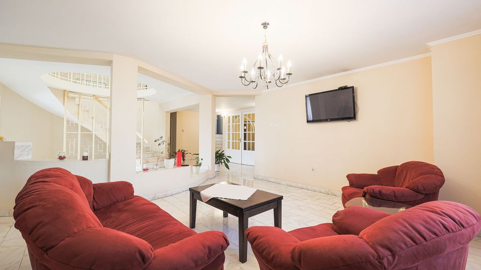 Flexibilitate într-o locație cheie, ideală pt hotel, cămin, clinică. - Poză 6