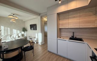 Casa de vanzare | LUX | 3 bai | gradina | terasa | parcare| Floresti - Poză 8